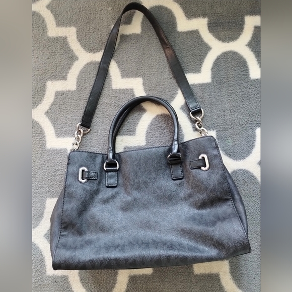 Michael Kors, Signature MK Logo Hamilton Tote - Picture 11 of 16